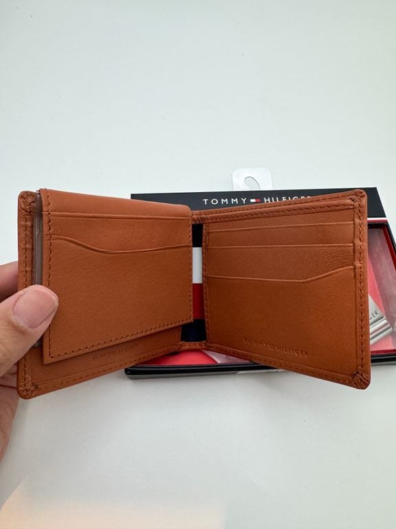 TOMMY HILFIGER Men's Leather Wallet