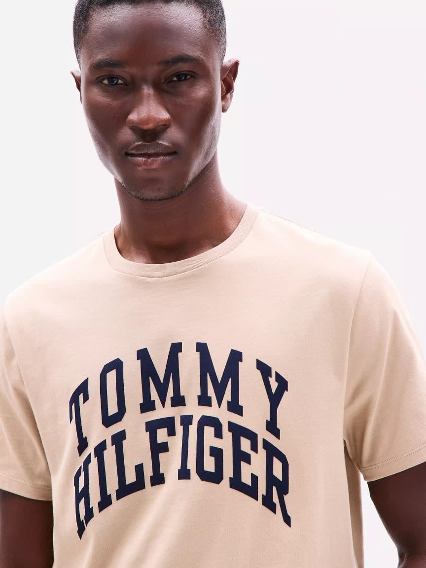 TOMMY HILFIGER Block Letter Logo T-Shirt