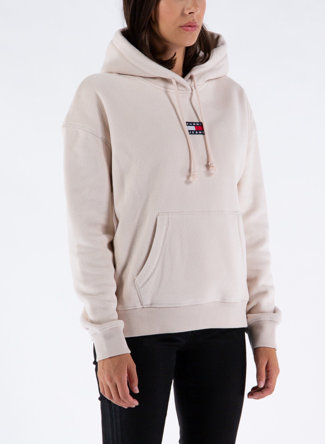 TOMMY JEANS HOODIE WITH BADGE