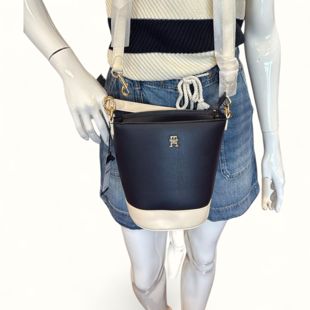 Elevate your everyday style with the Tommy Hilfiger Navy & White Bucket Bag