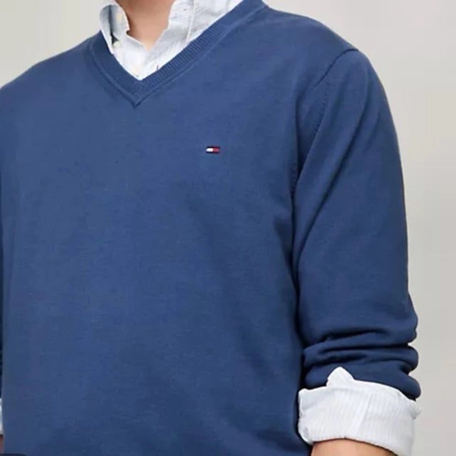 TOMMY HILFIGER navy deep blue v neck knit sweater