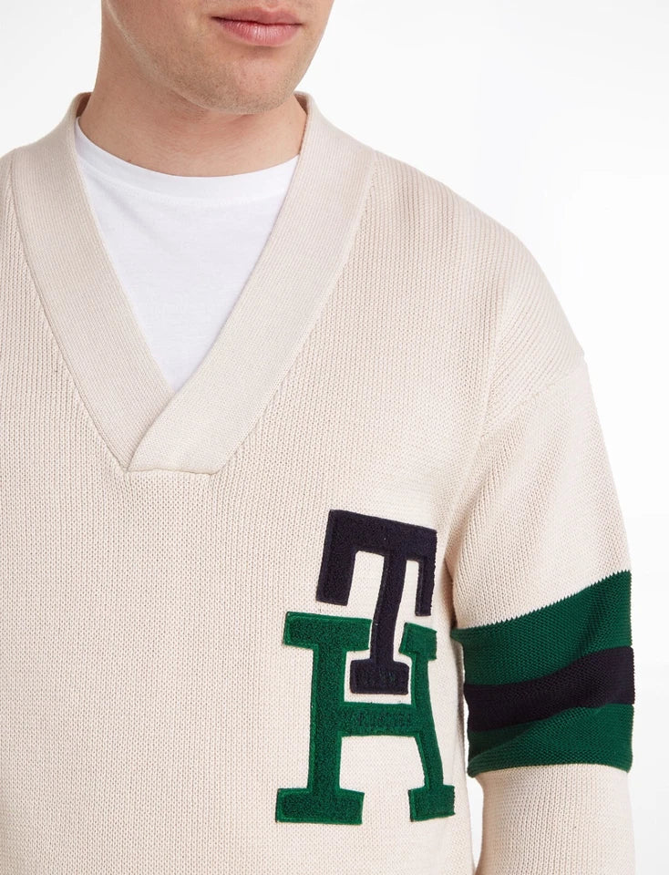 TOMMY HILFIGER Men's Varsity V-Neck Sweater with Color-Block and Monogram