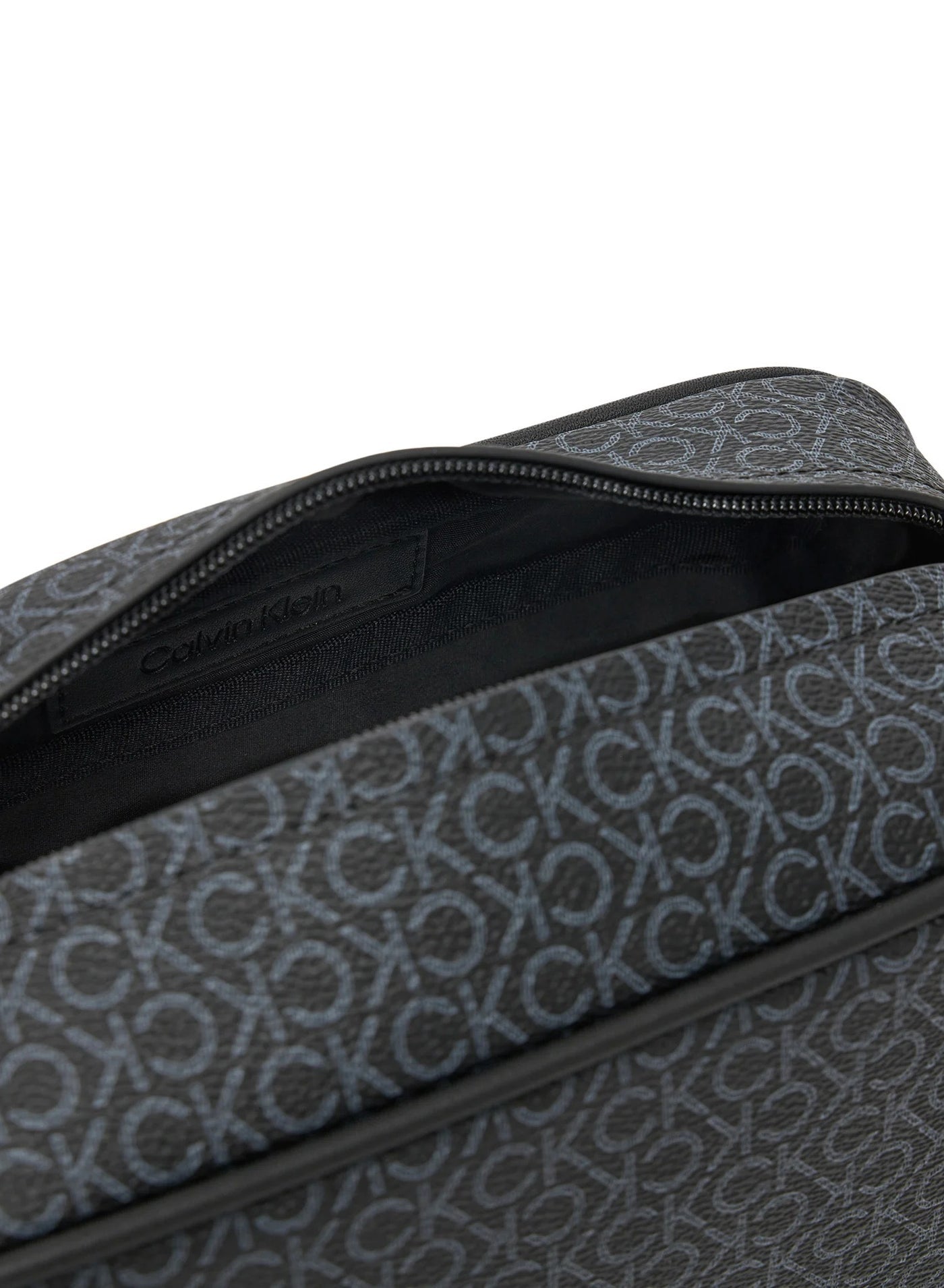 Calvin Klein Men's logo-print wash bag