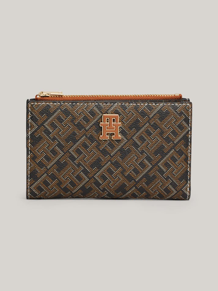 Tommy Hilfiger Monoplay Bifold Wallet - HIPPO US Brands Tommy Hilfiger