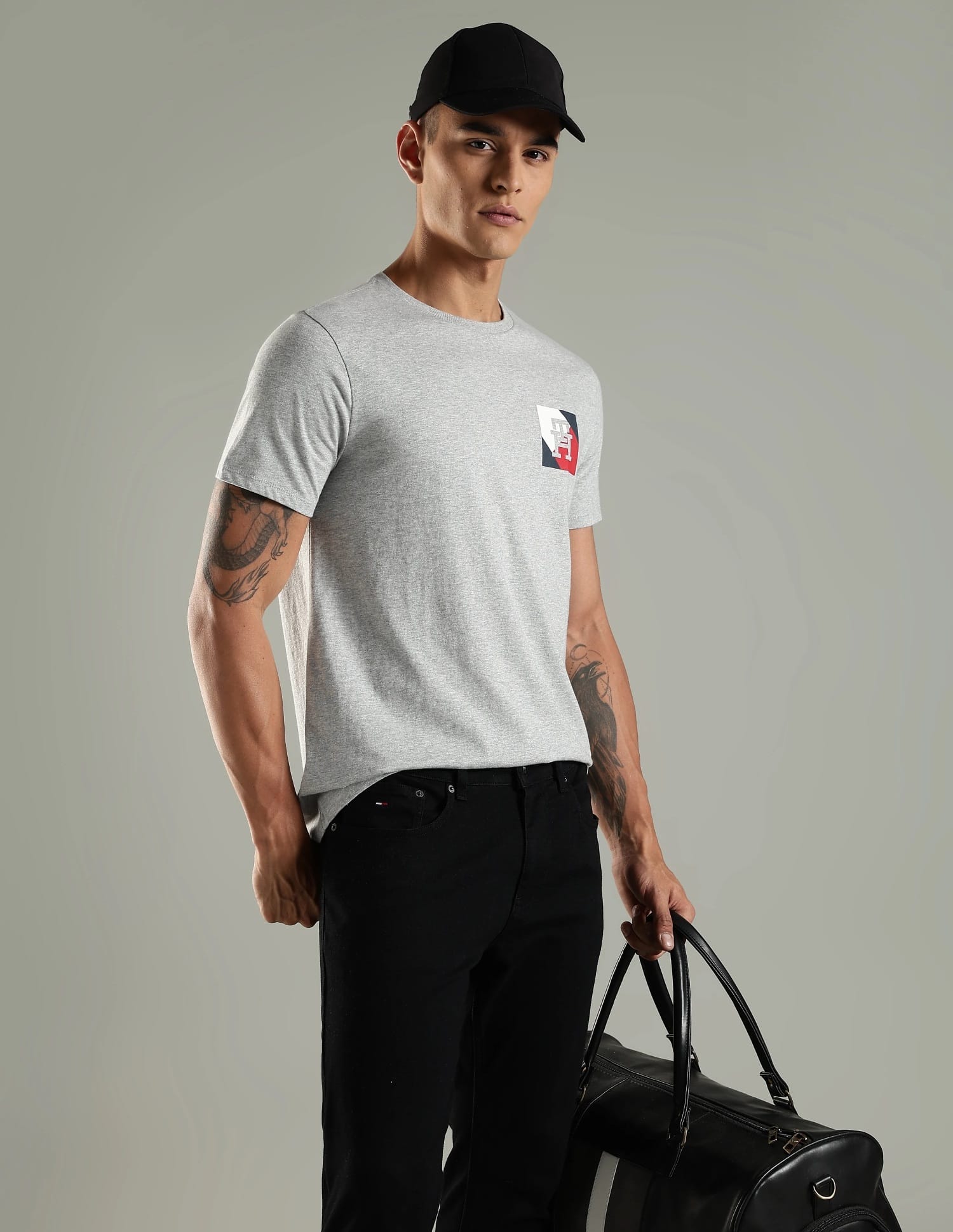 Tommy Hilfiger Men's Box Flag T-Shirt - HIPPO US Brands Tommy Hilfiger