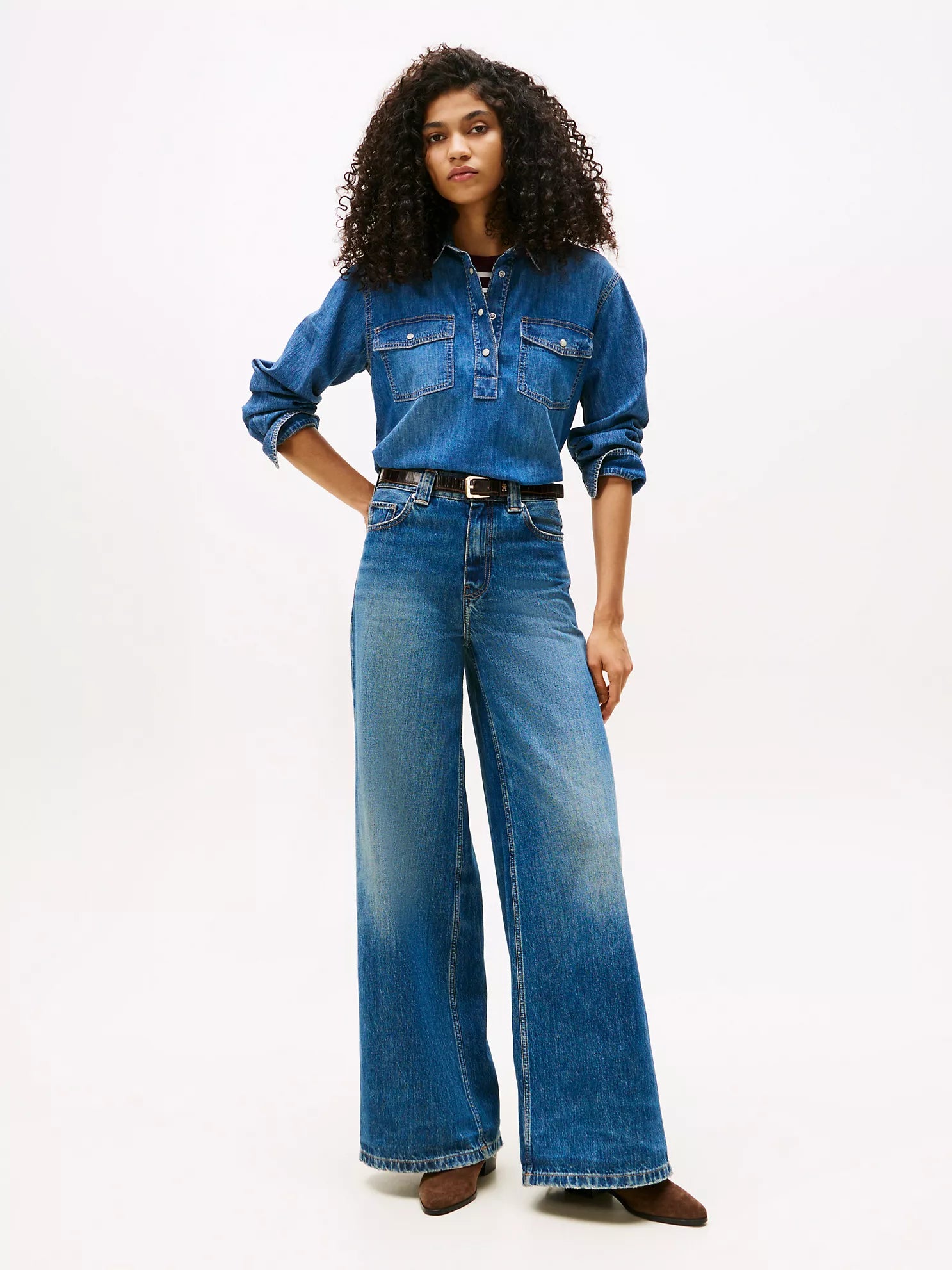 Tommy Hilfiger Women's Shirt Lightweight Denim Relaxed Fit - HIPPO US Brands Tommy Hilfiger