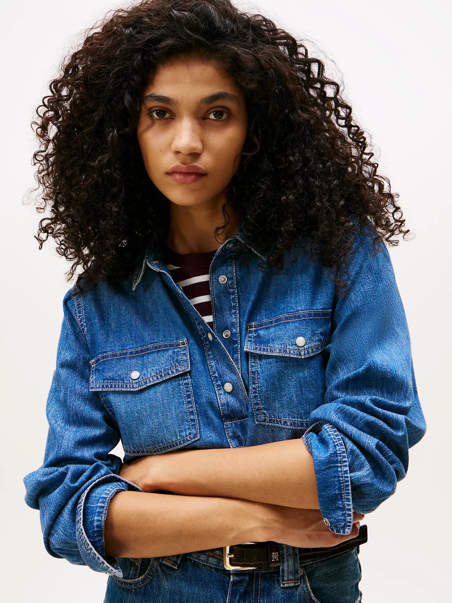 Tommy Hilfiger Women's Shirt Lightweight Denim Relaxed Fit - HIPPO US Brands Tommy Hilfiger
