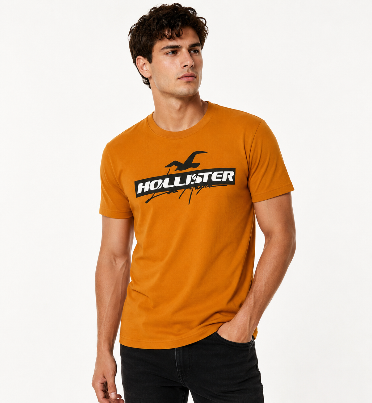 Hollister Men's Black-Rimmed Short-Sleeved T-shirt