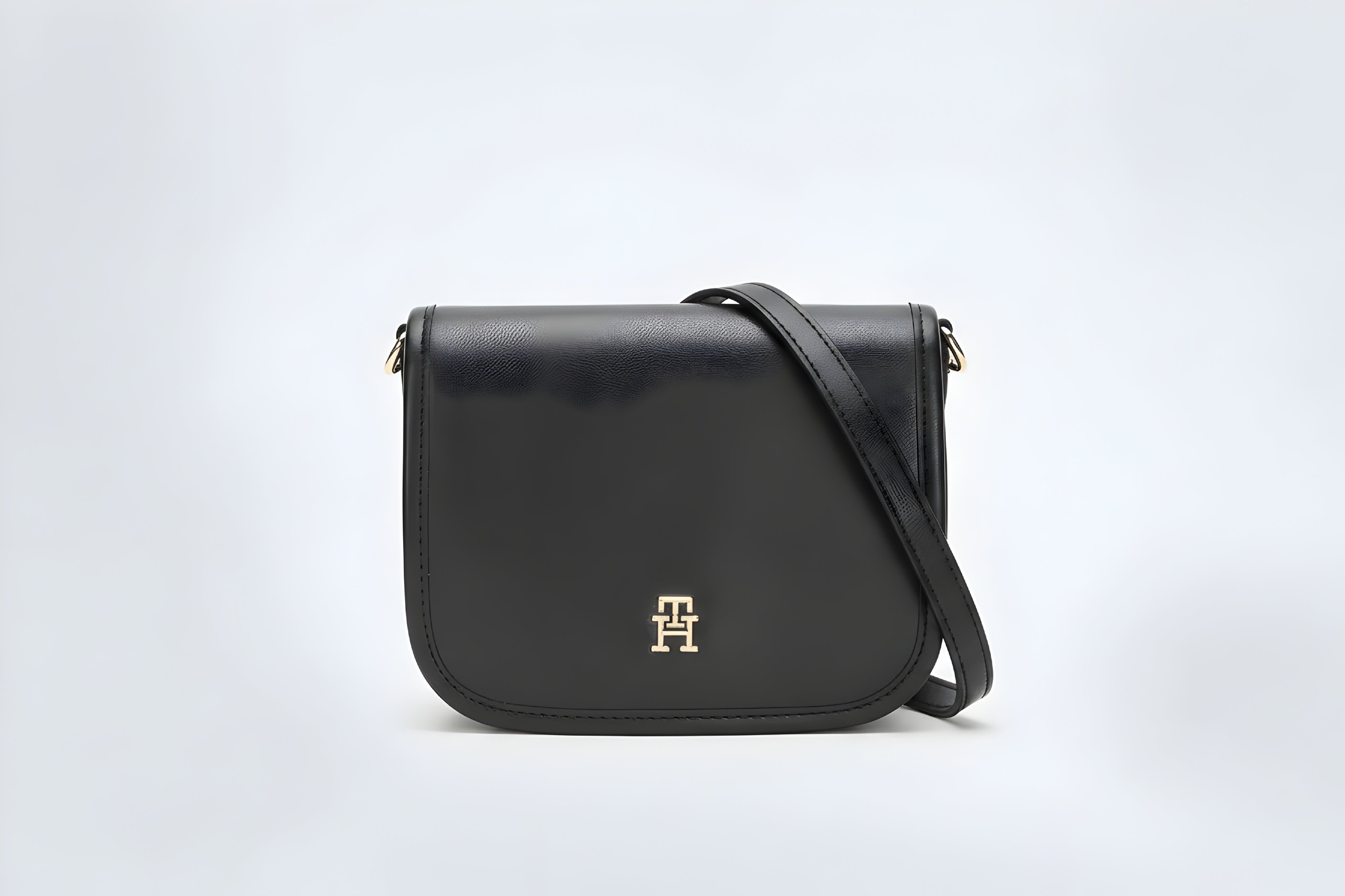 Tommy Hilfiger Solid Crossbody