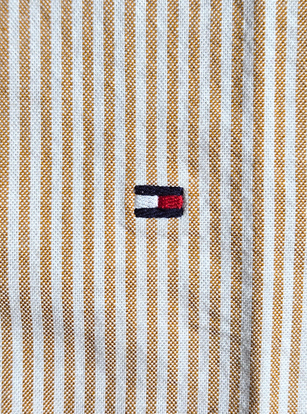 TOMMY HILFIGER WOMEN.S CLASSIC FIT STRIPED OXFORD SHITR