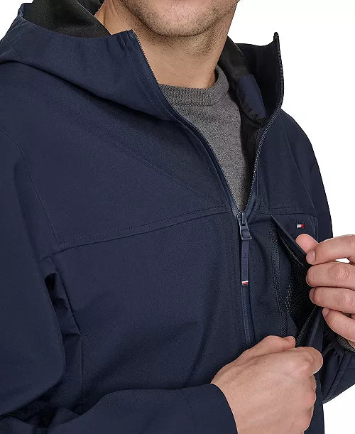 Tommy Hilfiger
Men's Softshell Jacket