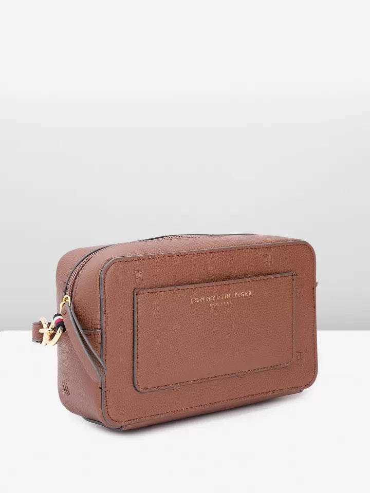Tommy Hilfiger Amelia II Camera Crossbody Bag - HIPPO US Brands Tommy Hilfiger