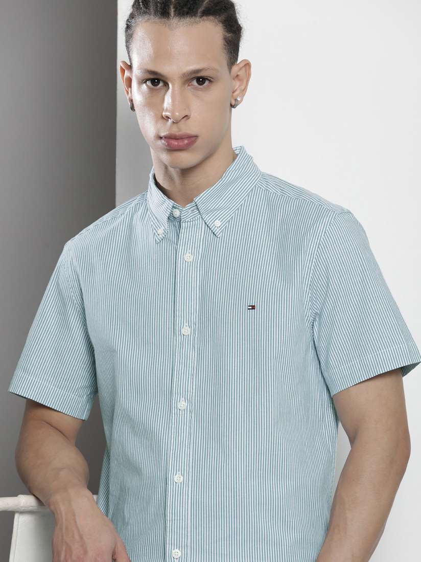 TOMMY HILFIGER Men Striped Slim Fit Casual Shirt
