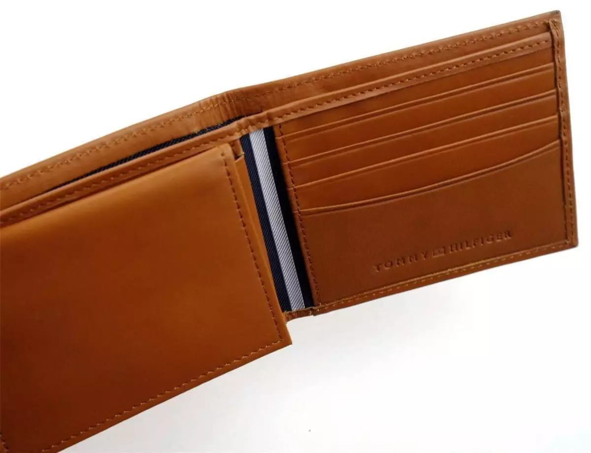 TOMMY HILFIGER bifold genuine leather wallet