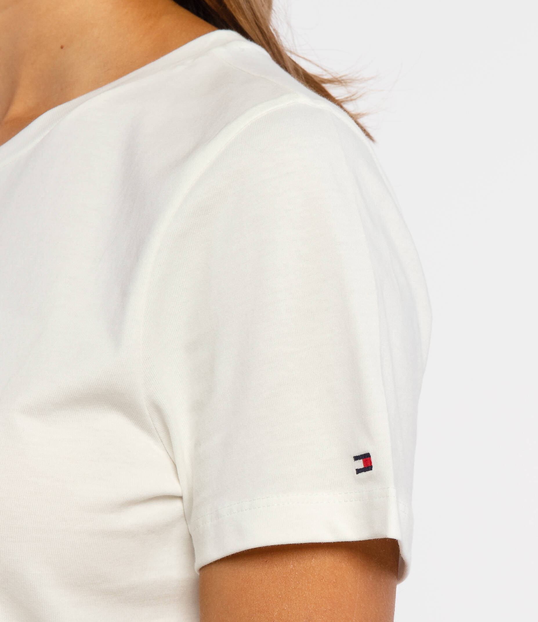 TOMMY HILFIGER Women's burgundy T-shirt